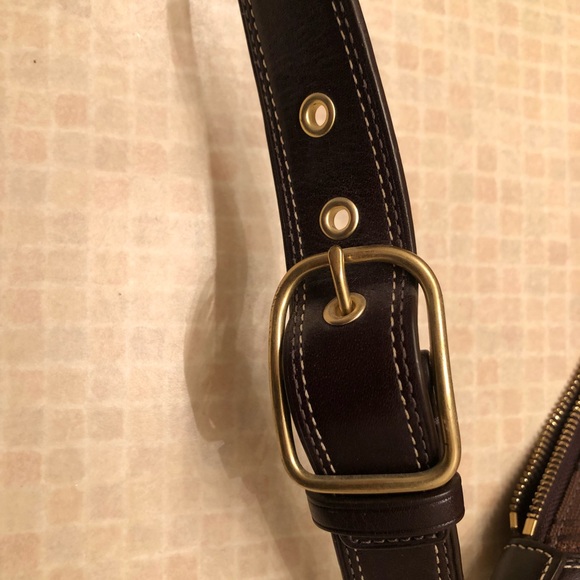 Women’s Coach shoulder purse - Picture 7 of 8